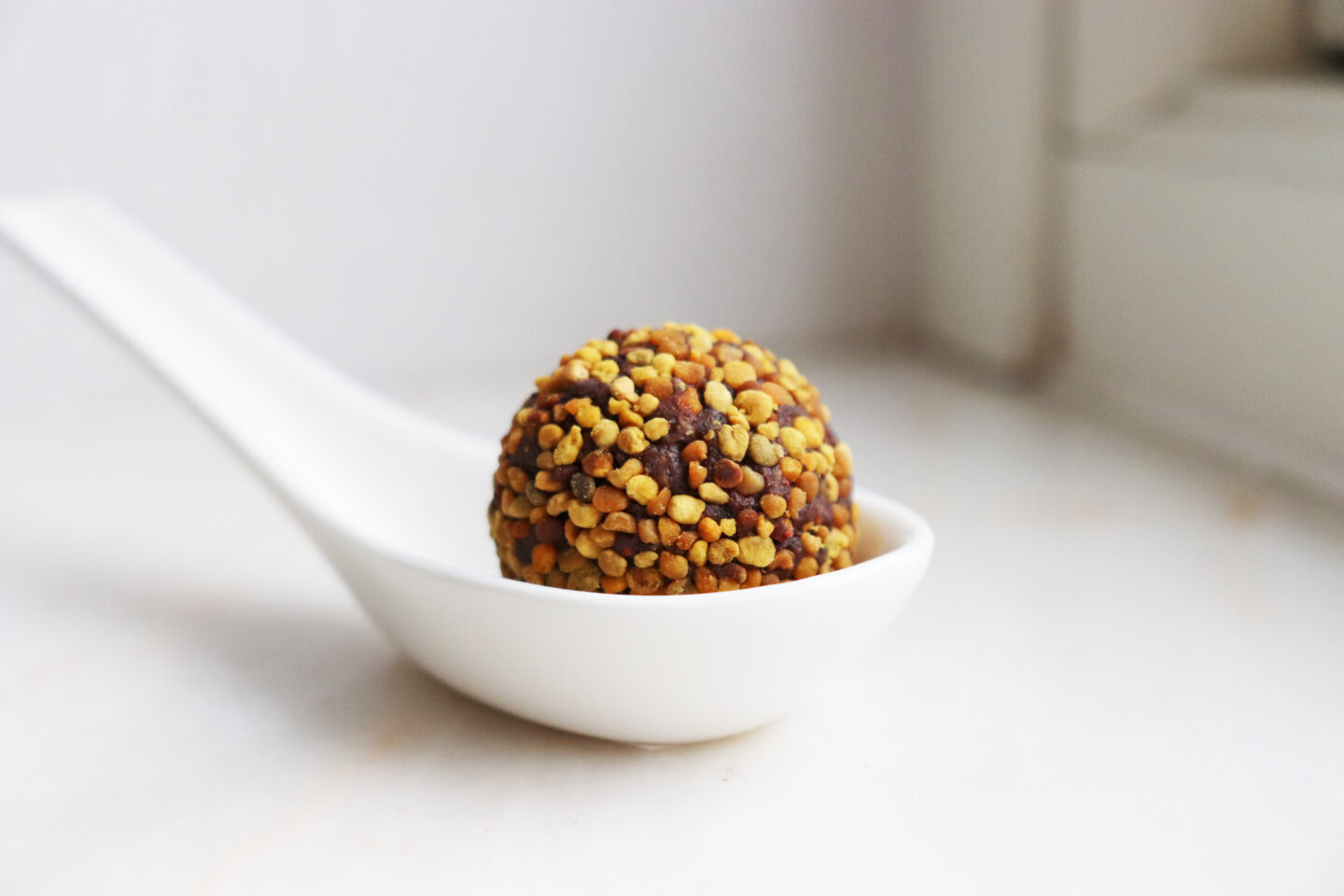 Quick & Easy Satisfying Chocoloate Orange Bliss Balls