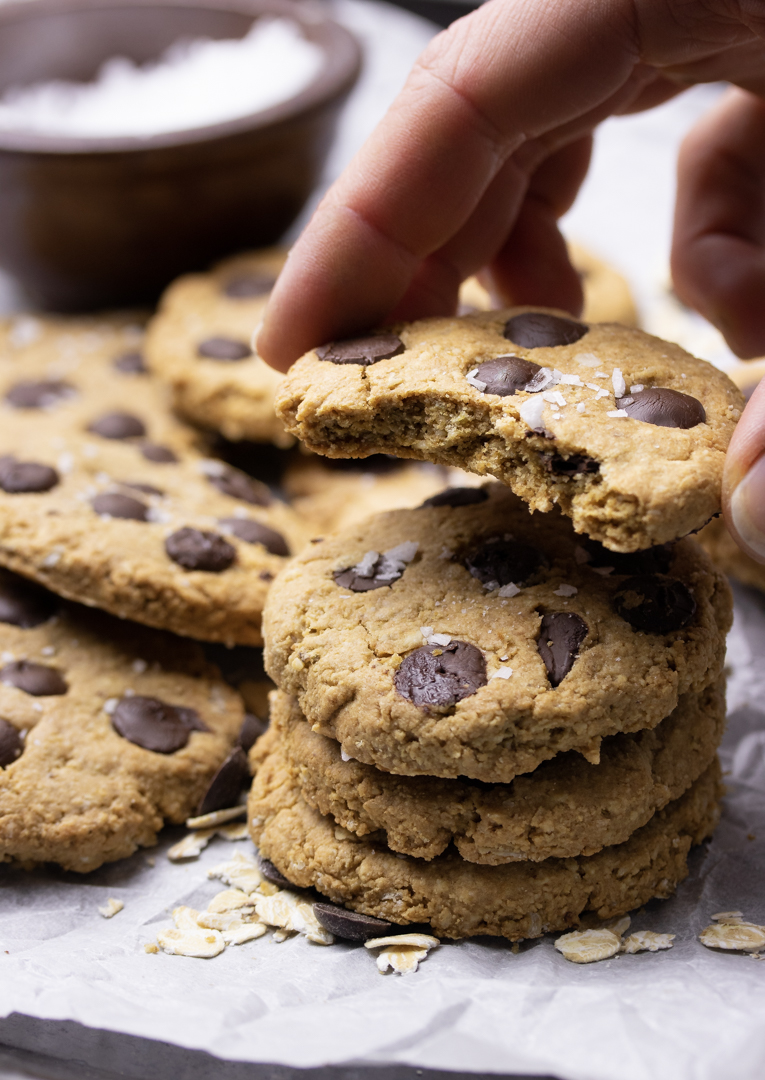 Nostalgic Chocolate Chip Oatmeal Cookies