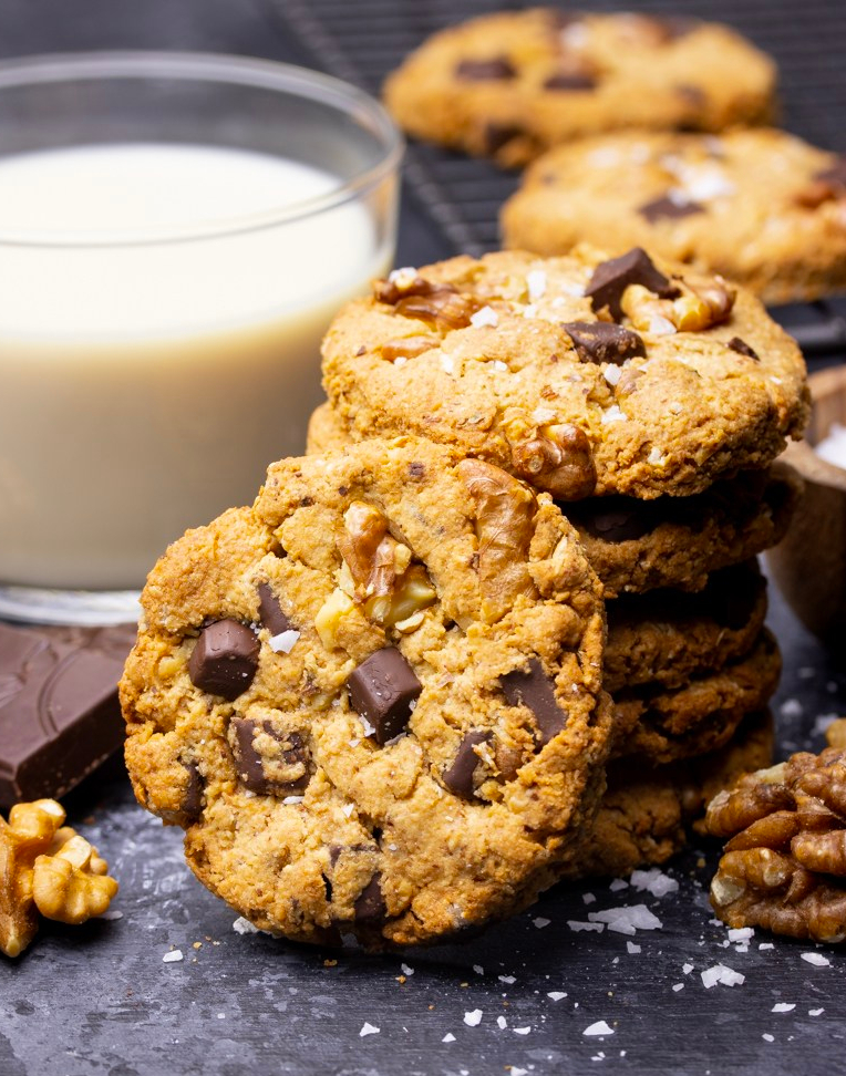 Walnut Chocolate Chunk Oatmeal Cookies