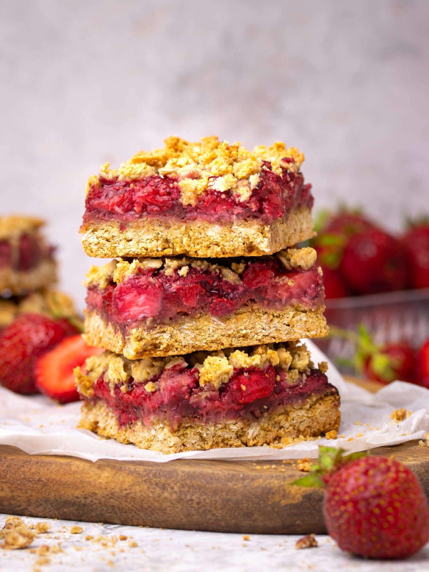 Strawberry Crumble Bars