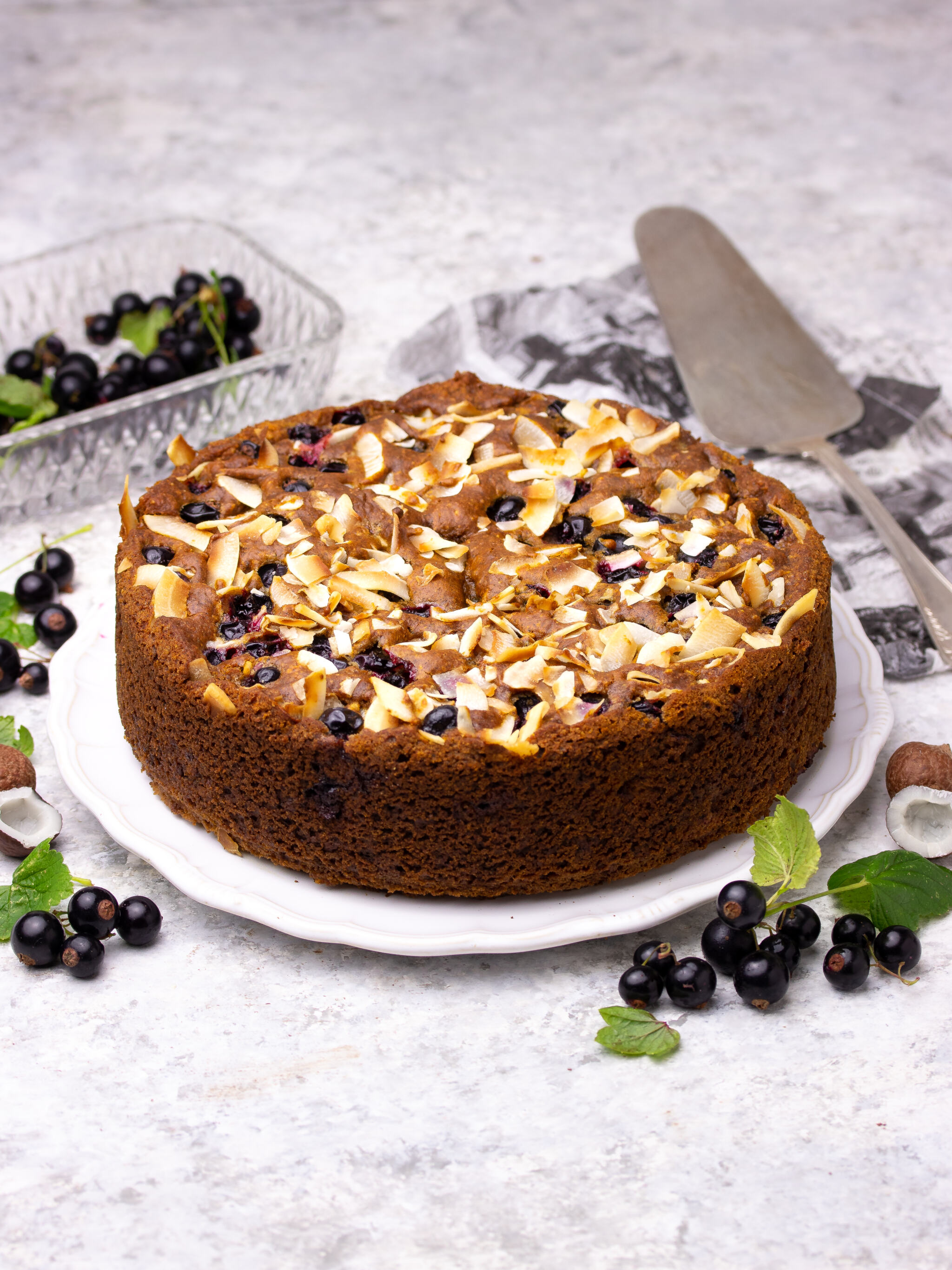 Buy Online | Black Currant Eggless Cake | Winni | Winni.in