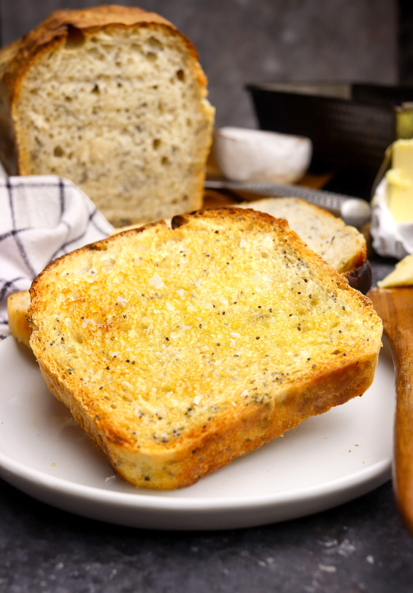 Easy Poppy Seed Loaf – The Perfect Toast